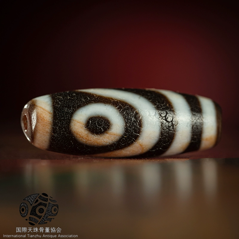 チベット▪朱砂二眼天珠